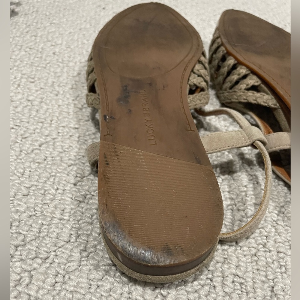 Lucky Brand Barima Slingback Suede Flat Sandal SIZE 8M in color DUNE - Picture 6 of 9